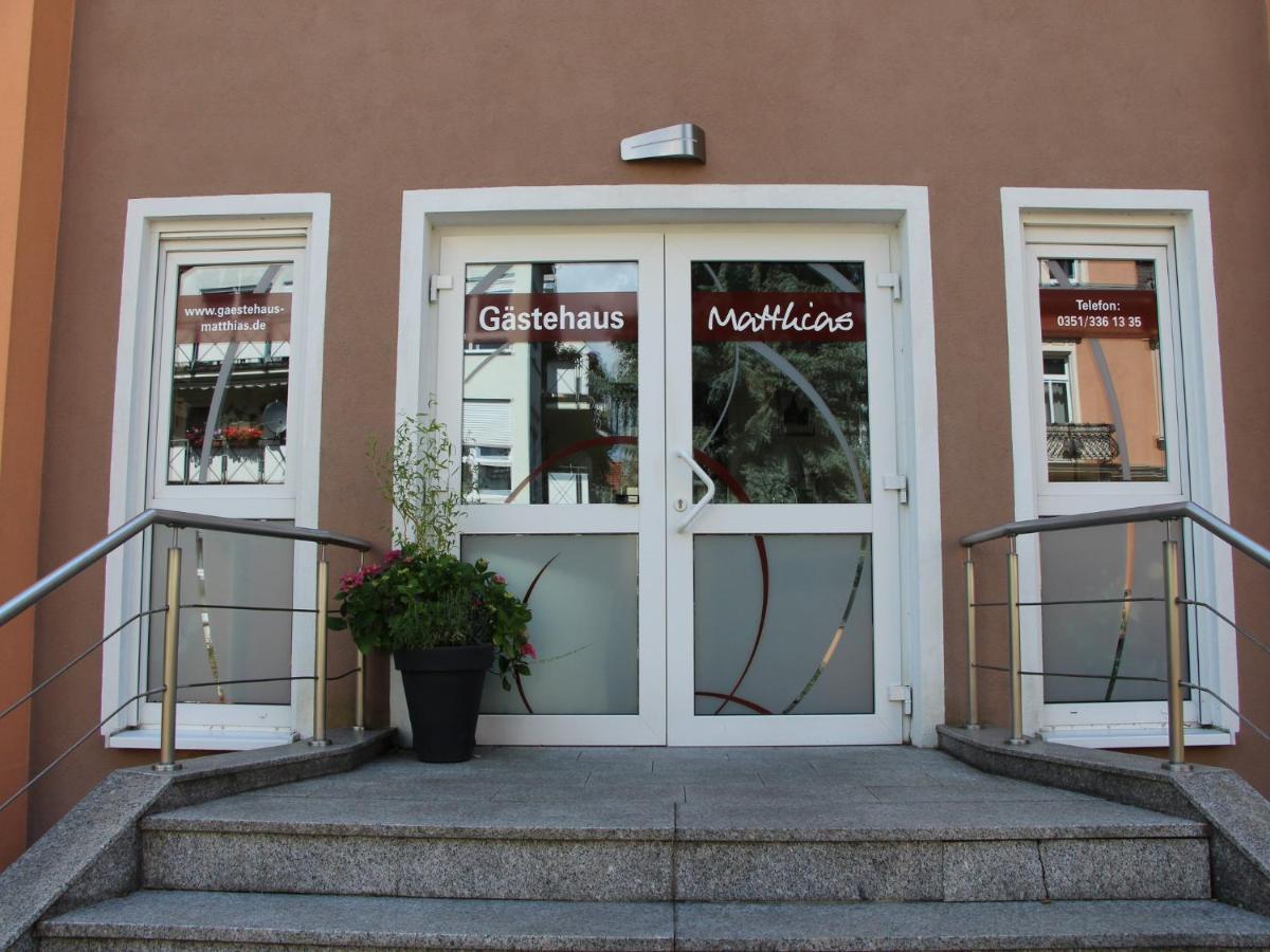 Apartments Und Zimmer Gaestehaus Matthias Dresden Exterior photo